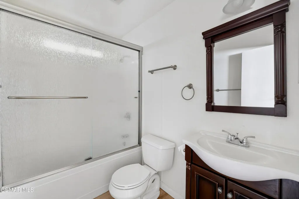 Camarillo, California 93012, United States, 2 Bedrooms Bedrooms, ,2 BathroomsBathrooms,Residential,Active,229151