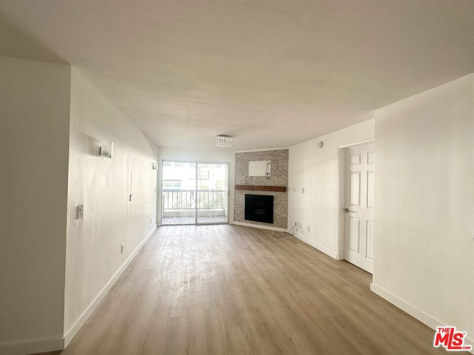 21400 Burbank Boulevard 202