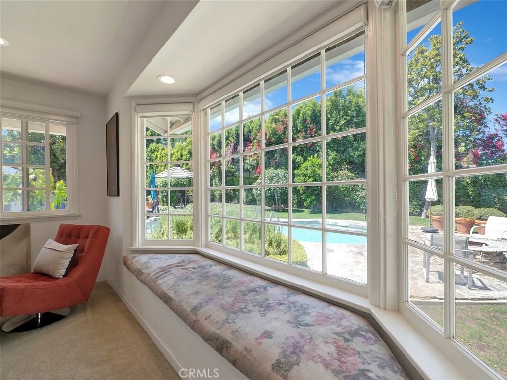 Northridge, California, 91324, United States, 4 Bedrooms Bedrooms, ,3 BathroomsBathrooms,Residential,Active,2044979