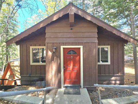 Photo of 32124 Hunsaker WAY, Running Springs, CA 92382 (MLS # IG26103663)