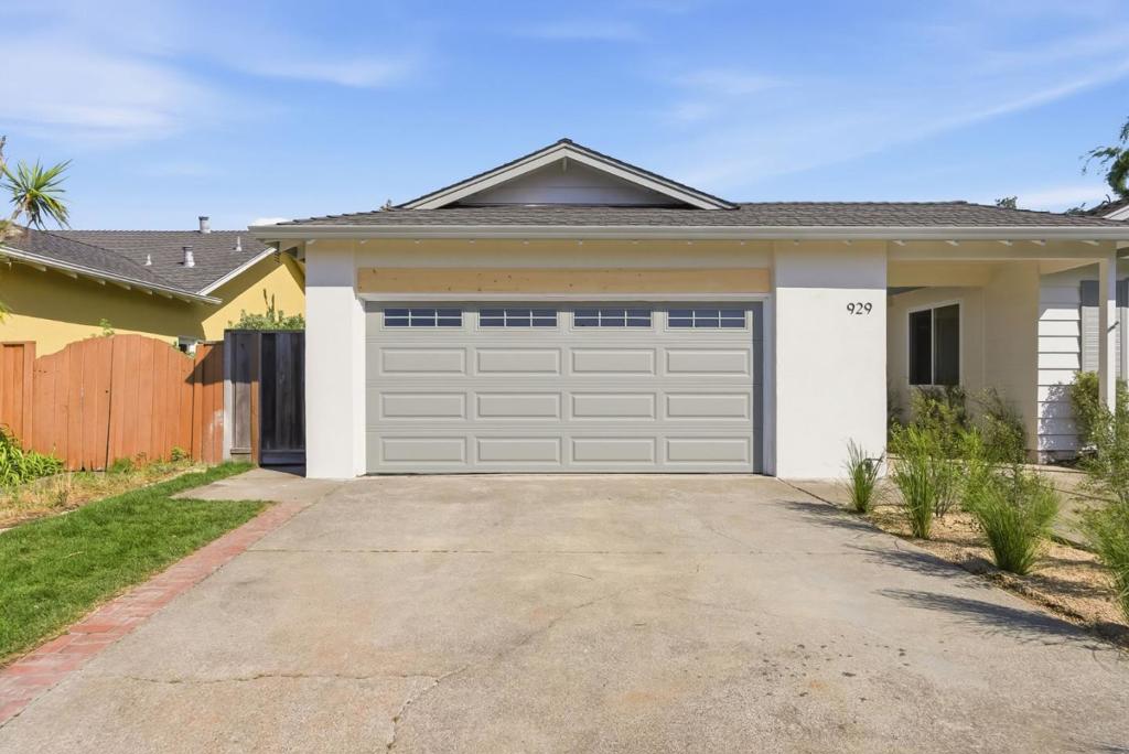 929 Constitution Drive