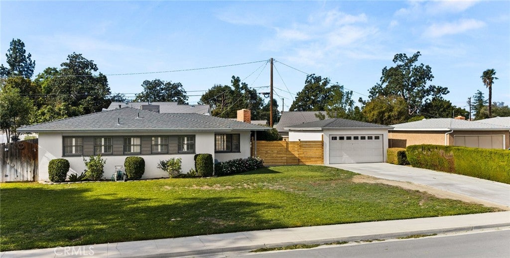 6795 De Anza