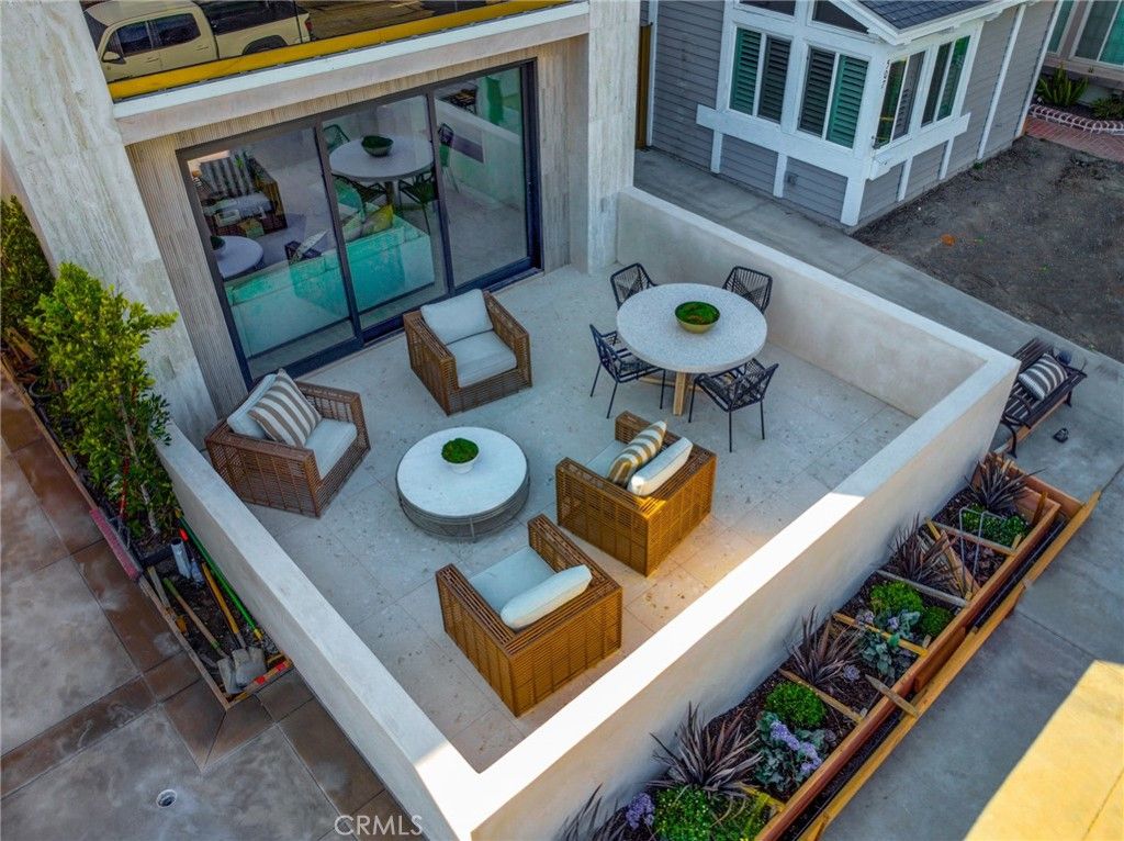 Photo of 505 17th Street, Huntington Beach, CA 92648 (MLS # SB25160361)