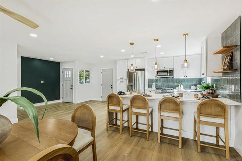 4820 Siesta Dr Oceanside CA 92057