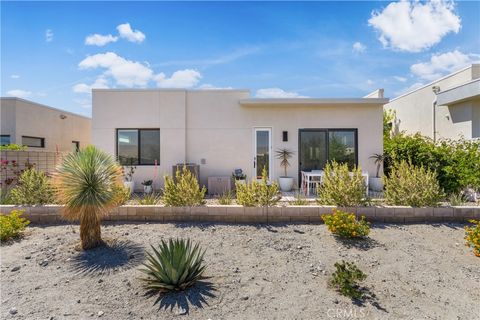 Tiny photo for 484 Fountain Dr, Palm Springs, CA 92262 (MLS # PV26086855)