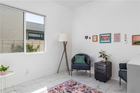 Tiny photo for 484 Fountain Dr, Palm Springs, CA 92262 (MLS # PV26086855)