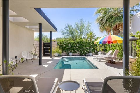 Tiny photo for 484 Fountain Dr, Palm Springs, CA 92262 (MLS # PV26086855)