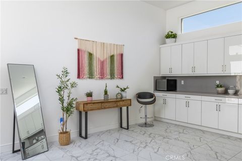 Tiny photo for 484 Fountain Dr, Palm Springs, CA 92262 (MLS # PV26086855)