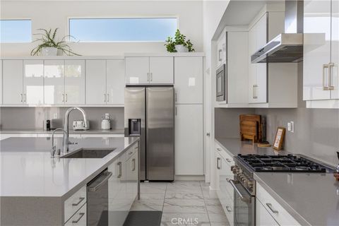 Tiny photo for 484 Fountain Dr, Palm Springs, CA 92262 (MLS # PV26086855)