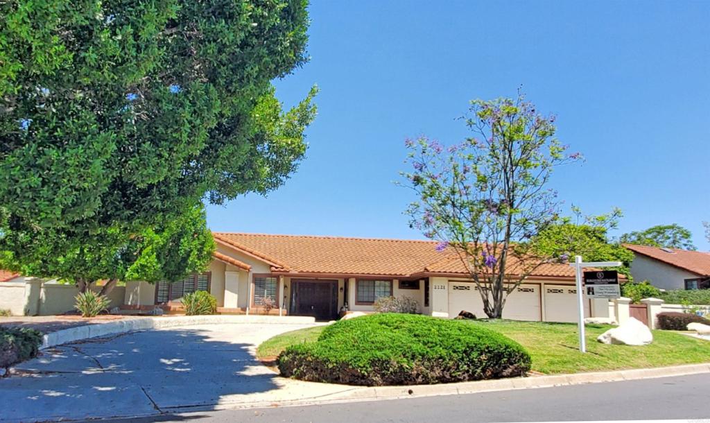 2221 Cortina Circle