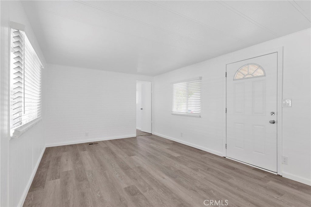 15252 Seneca Road 47
