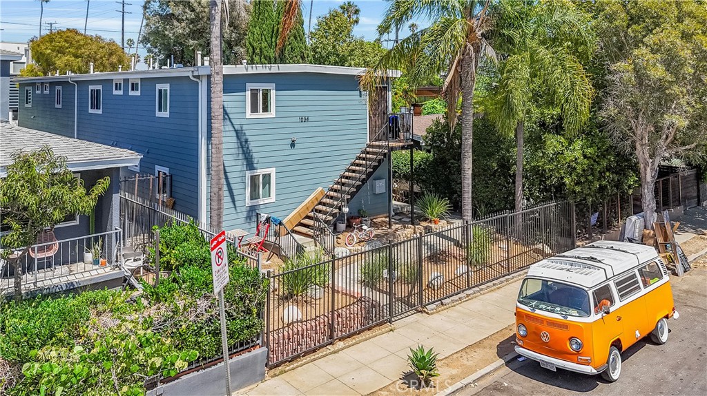 1034 Pleasantview