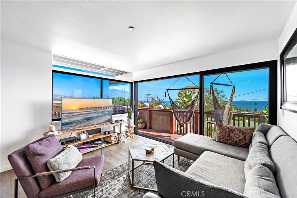 Photo of 290 La Brea, Laguna Beach, CA 92651 (MLS # LG26021144)