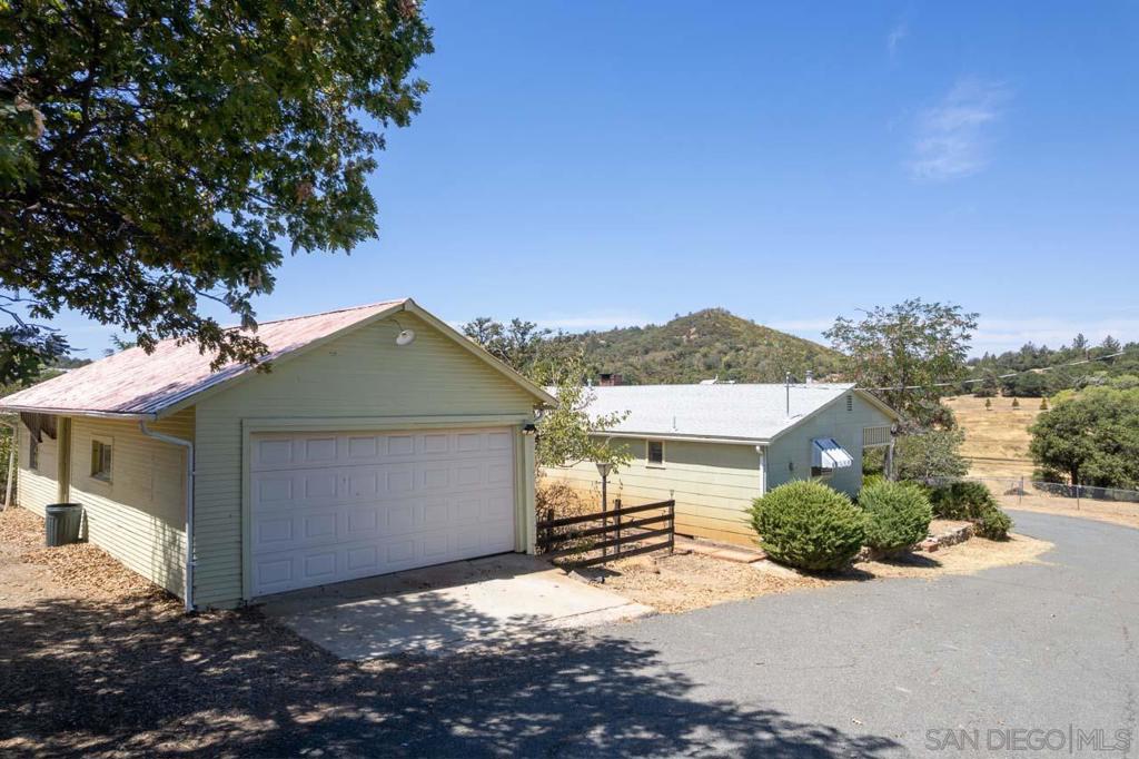 2314 Banner Dr