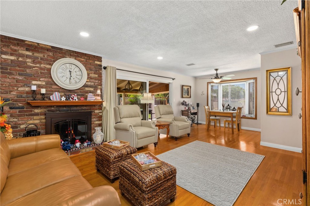 8736 Roosevelt Circle