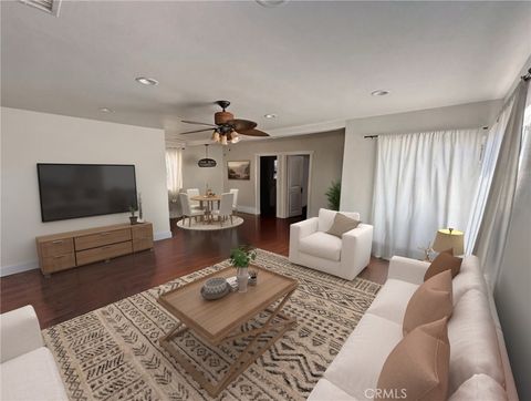228 Del Mar Avenue Costa Mesa CA 92627