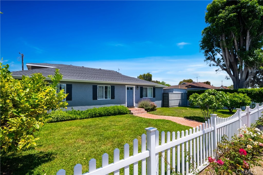 228 Del Mar Avenue