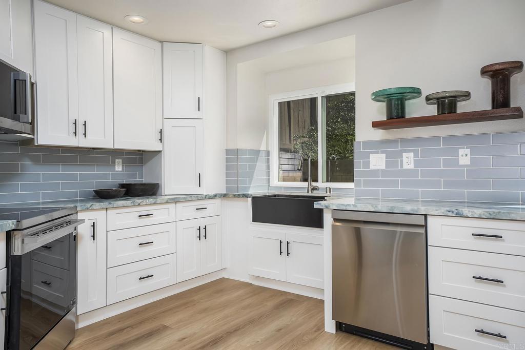 10717 matinal circle