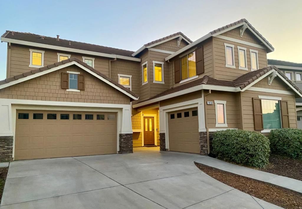 listing image 130727472368826391587