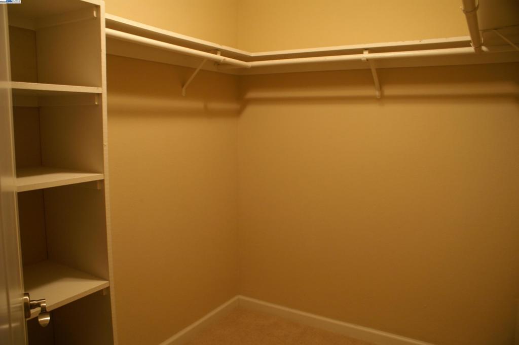 BAYWOOD - Residential