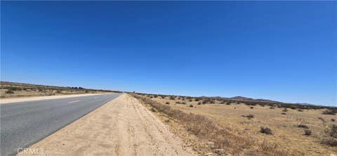 Photo of 24000 Avenue J-8, Lancaster, CA 93535 (MLS # DW26145439)