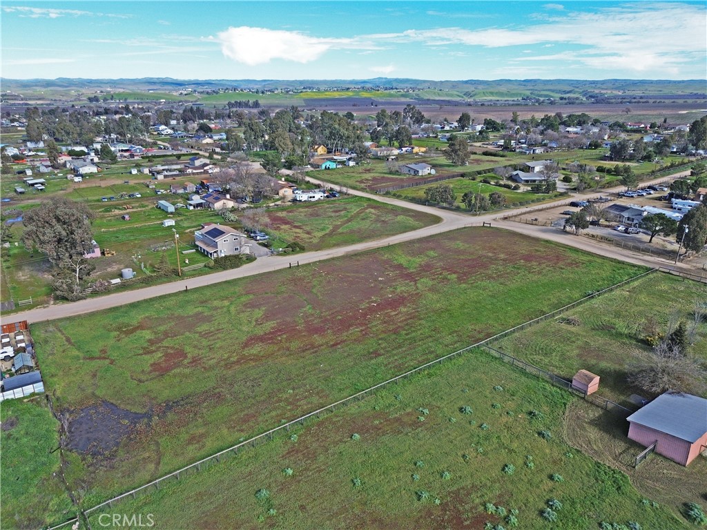 5275 Whispering Oak Way