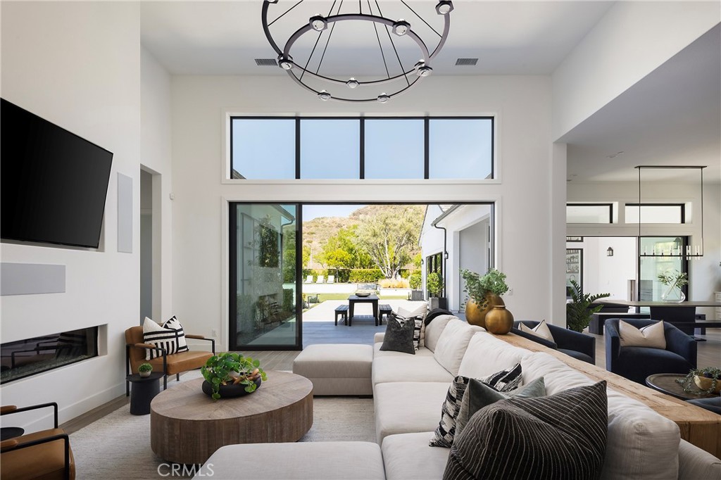 33136 Paseo Celestial