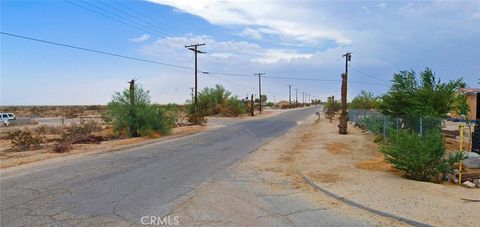 Photo of 1015 Sea Shore Drive, Thermal, CA 92274 (MLS # ND25224986)