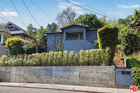 Photo of 2449 Riverside Place, Los Angeles, CA 90039 (MLS # 26837655)