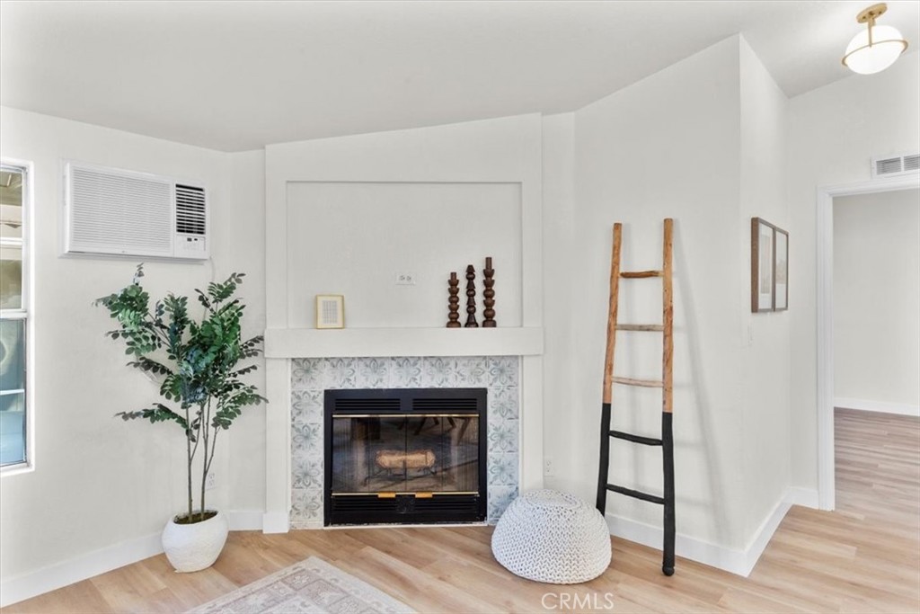 9080 Bloomfield Avenue 31