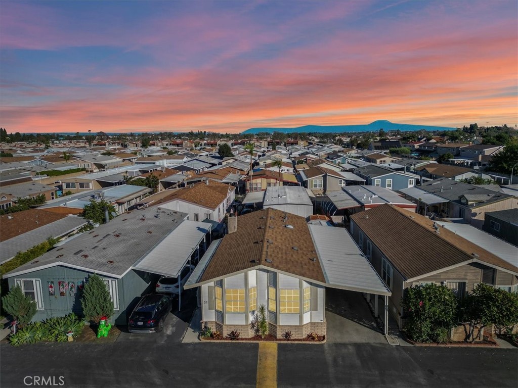 9080 Bloomfield Avenue 31