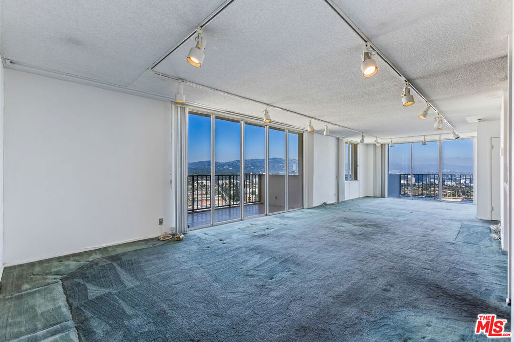 2170 Century Parkway 1902