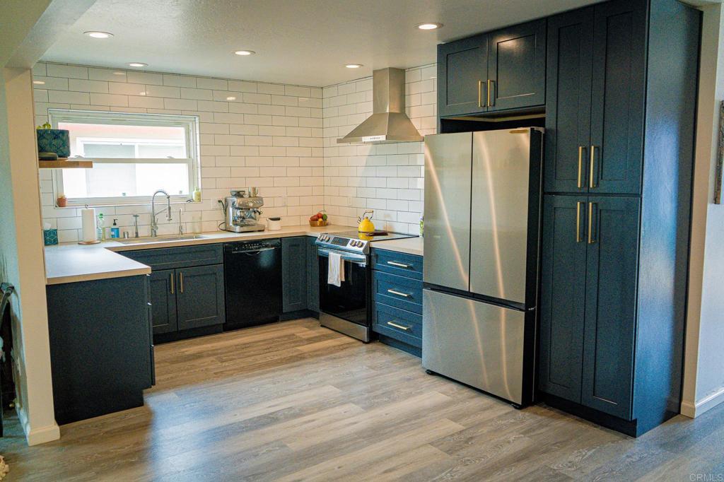 2219 Montemar