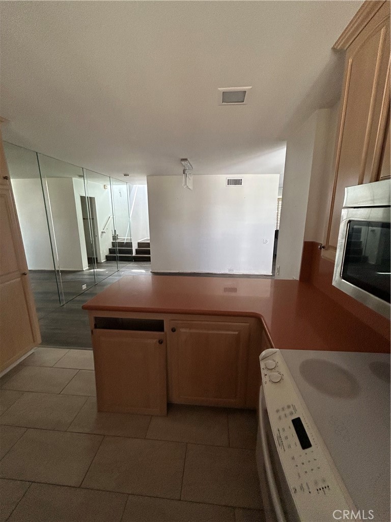 Palm Springs C.C. (33113) - Residential