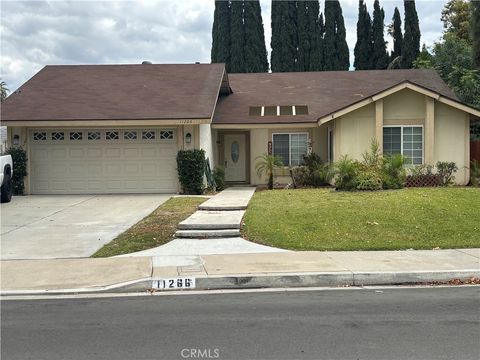 Photo of 11266 Ramway RD, Riverside, CA 92505 (MLS # IV26117630)