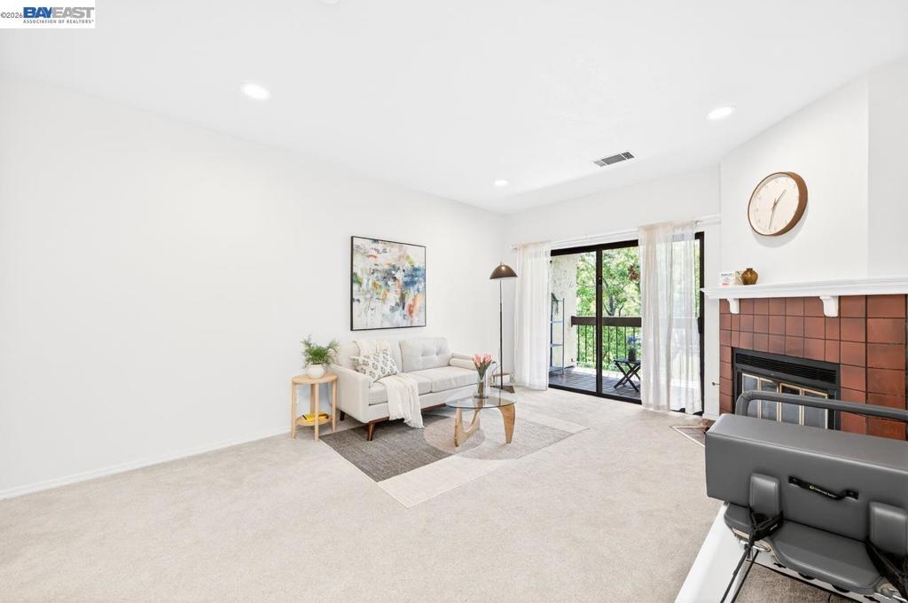 39931 Cedar Blvd 309