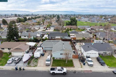 5833 Singing Hills Ave Livermore CA 94551