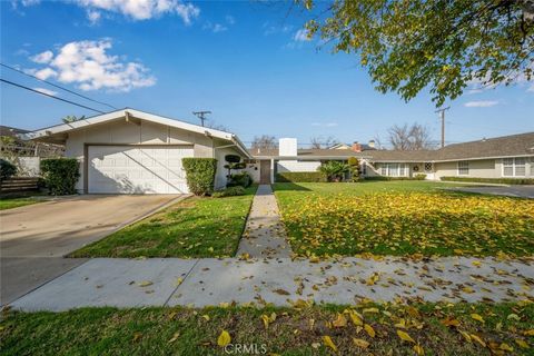 3241 Druid Lane Los Alamitos CA 90720