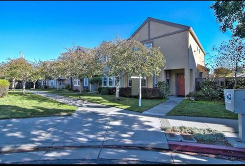 Photo of 309 Village Circle, Santa Cruz, CA 95060 (MLS # ML82041429)