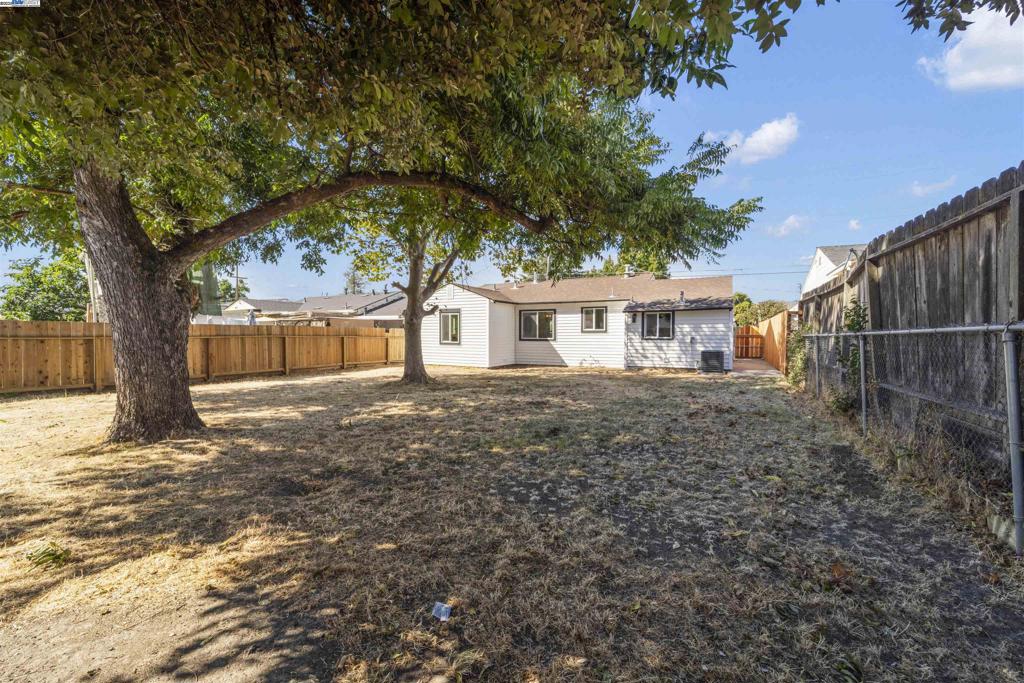 COLUMBIA ORCHARD - Residential