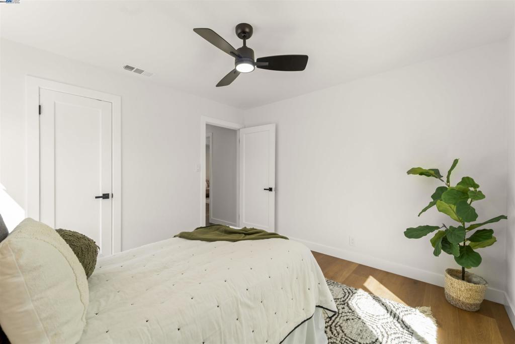 COLUMBIA ORCHARD - Residential
