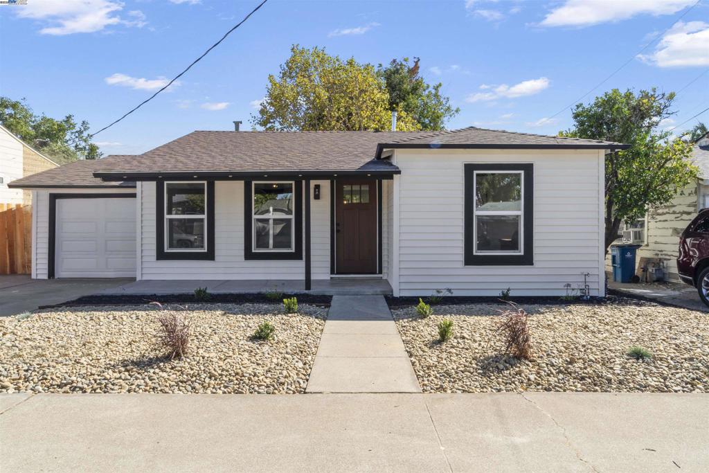 COLUMBIA ORCHARD - Residential