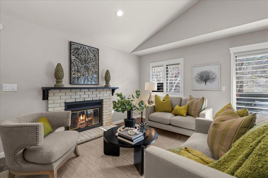 1411 La Terrace Circle