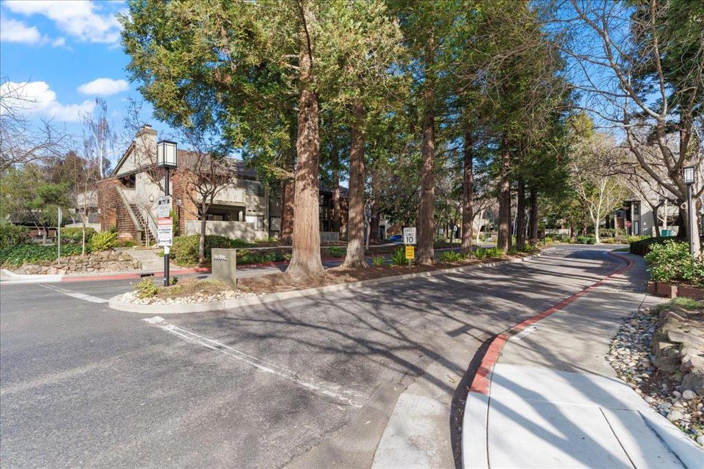 1411 La Terrace Circle