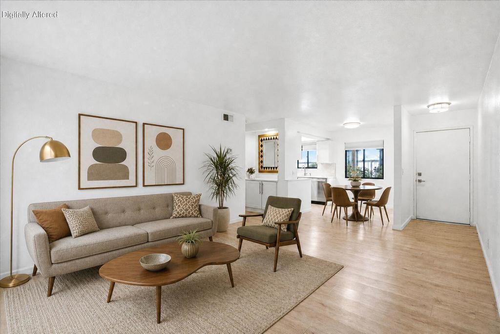 1050 E Ramon Road 20