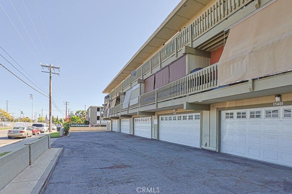 15405 Van Buren Street 6, Midway City CA 92655