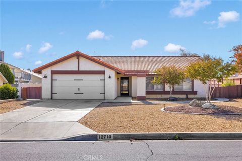 Photo of 12710 Santa Anita Trl, Victorville, CA 92395 (MLS # HD25269507)
