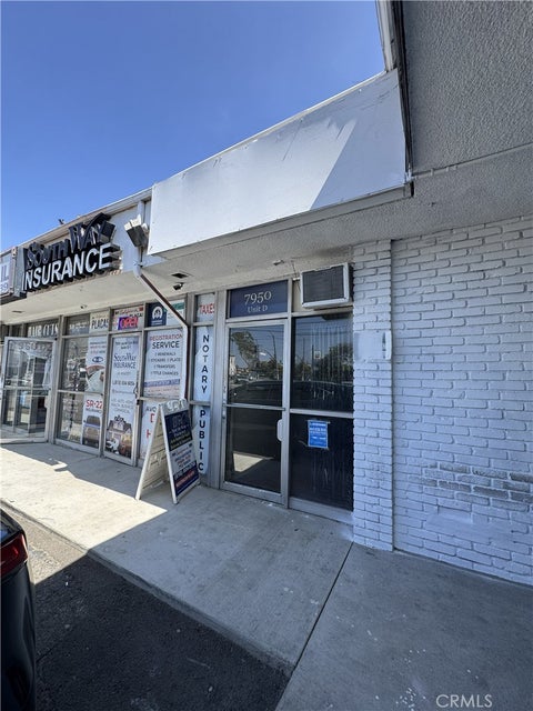 Photo of 7950 Laurel Canyon Boulevard #D, North Hollywood, CA 91605 (MLS # SR26206475)