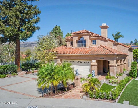 Photo of 15707 Swift Place, Moorpark, CA 93021 (MLS # 226004635)