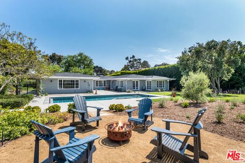 Photo of 28925 Cliffside Drive, Malibu, CA 90265 (MLS # 26659337)